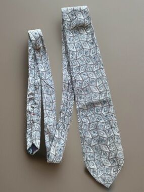 American Traditions Silk Tie Tan Geometric Diamond USA 59 x 3.5